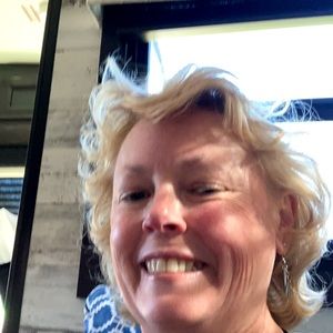 Meet your Posher, Lesle anne